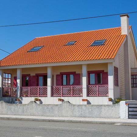 Casa Palheiro Amarelo Da Biarritz Villa กอสตานอวา ภายนอก รูปภาพ