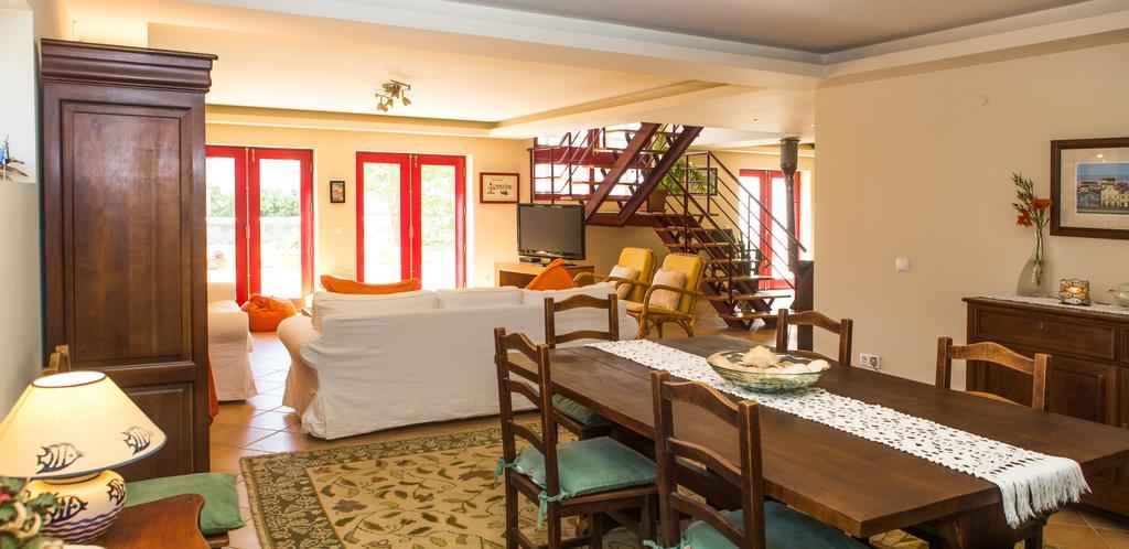 Casa Palheiro Amarelo Da Biarritz Villa กอสตานอวา ภายนอก รูปภาพ