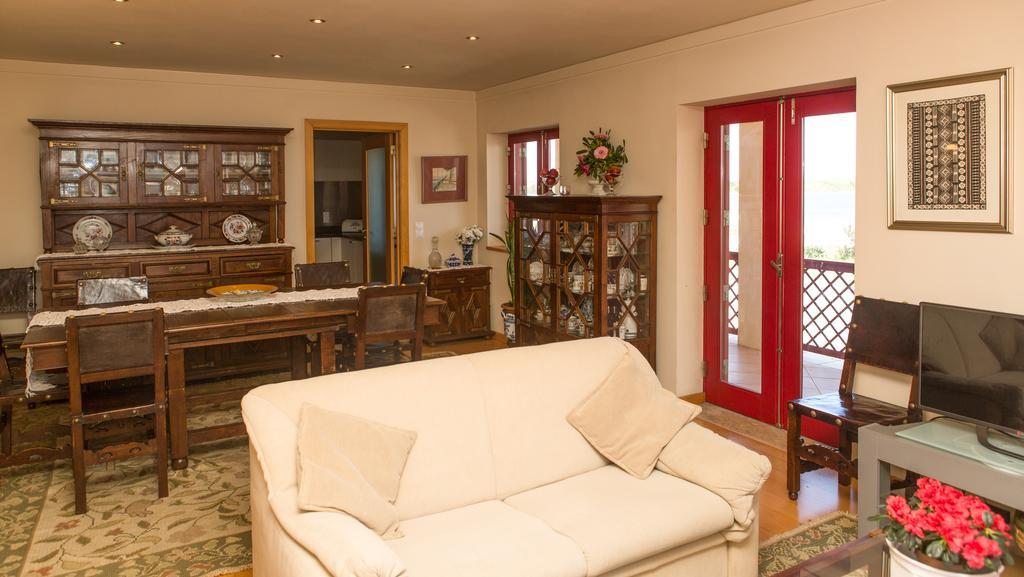 Casa Palheiro Amarelo Da Biarritz Villa กอสตานอวา ภายนอก รูปภาพ