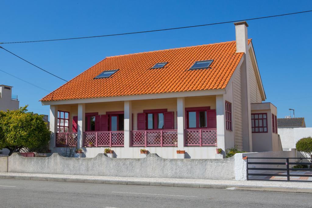 Casa Palheiro Amarelo Da Biarritz Villa กอสตานอวา ภายนอก รูปภาพ